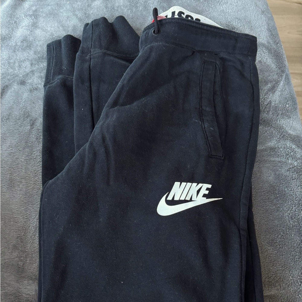 Nike tracksuit size xs three piece set